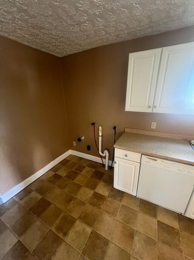 Foto del edificio - 704 W 4TH