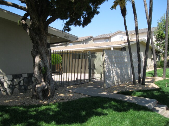 Foto del edificio - 633 N Fig St