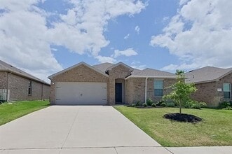 Building Photo - 848 Glover Dr