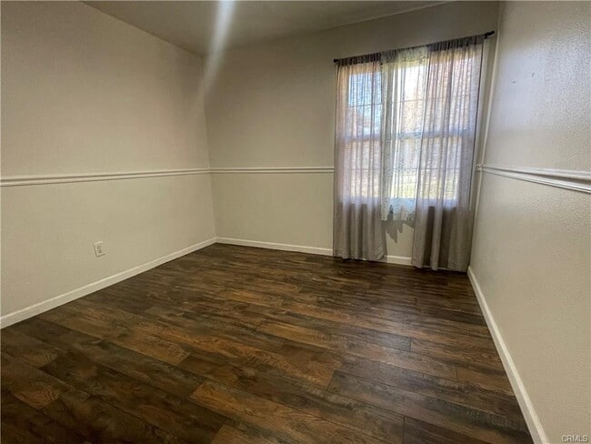 Foto del edificio - 28628 Macklin Ave