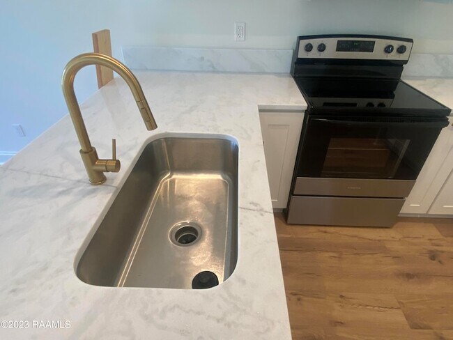 Foto del edificio - 8550 Cat Rd