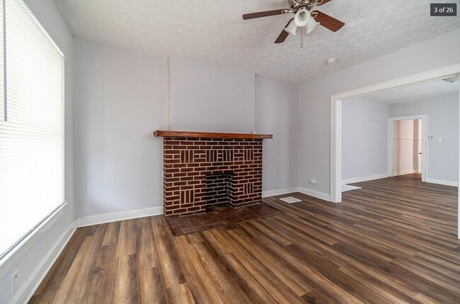 Building Photo - 665 Frebis Ave