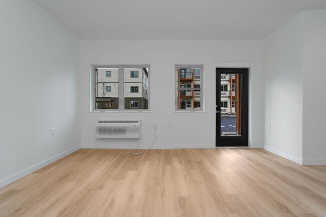 Foto del edificio - Two-bedroom/Two-bathroom units