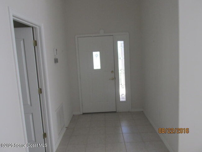 Building Photo - 1610 Lago Mar Dr