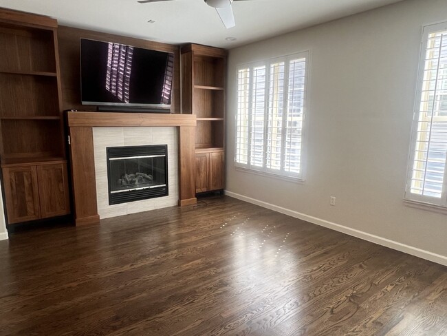 Building Photo - Beautiful Townhome in Belmar!!