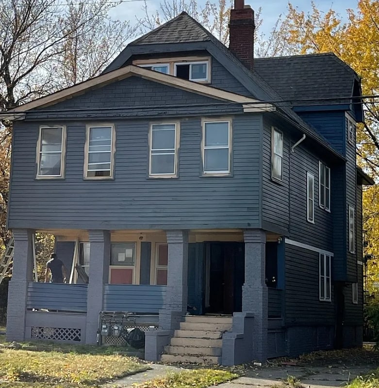 424 E 149th St Cleveland, OH 44110 – photo 1