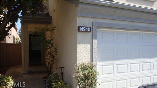 Building Photo - 14940 Almond Grove Ct