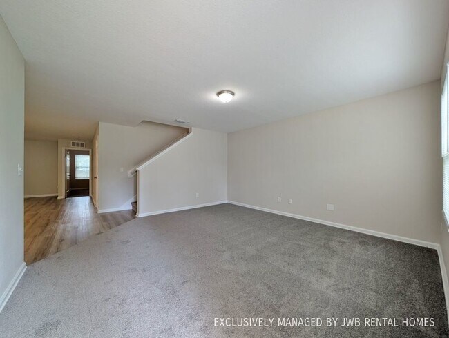 Building Photo - 8737 Alton Ave