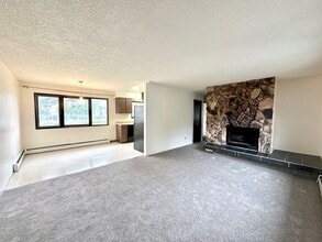 Building Photo - 1043 Mila St