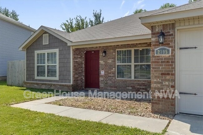 Foto del edificio - 2705 SW Greensprings Rd