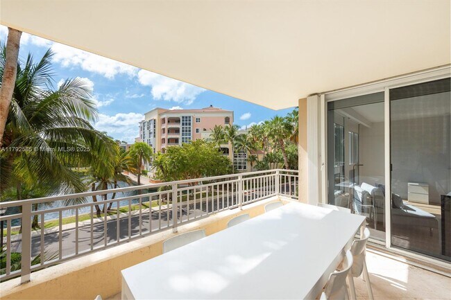 Building Photo - 765 Crandon Blvd