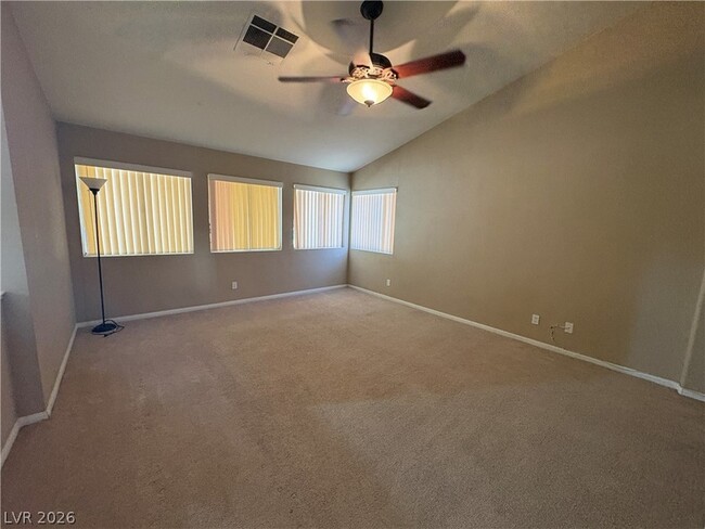 Building Photo - 1737 Sequoia Dr