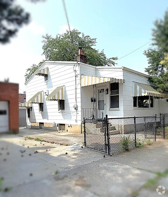 Building Photo - 21-72-72 48th St