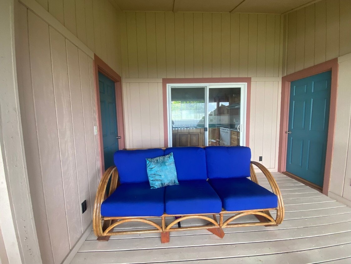 Primary Photo - Captain Cook 2 bedroom 2.5 bathroom