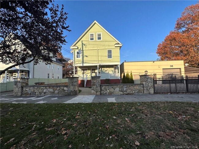 Foto del edificio - 34 Woodland Pl