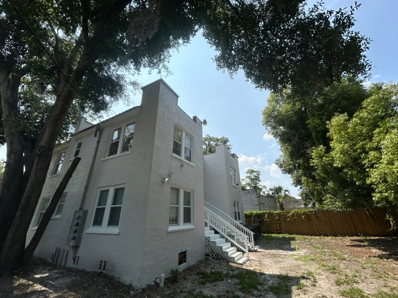 Primary Photo - 3524 Boulevard St
