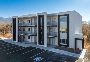 Building Photo - 247 US-550