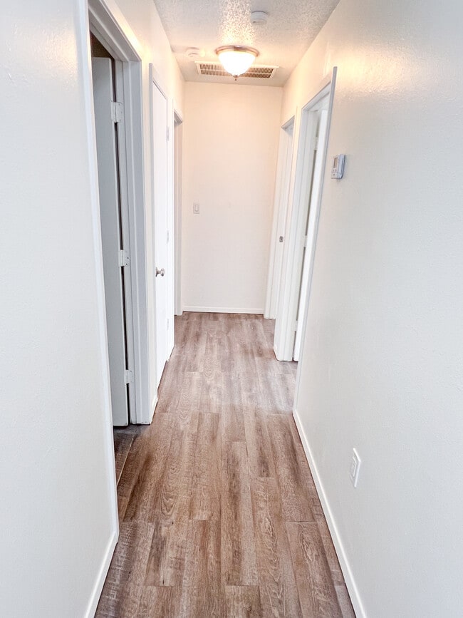 Foto del edificio - 902 Scurry St