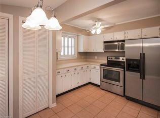 Foto del edificio - 1408 Clegg St