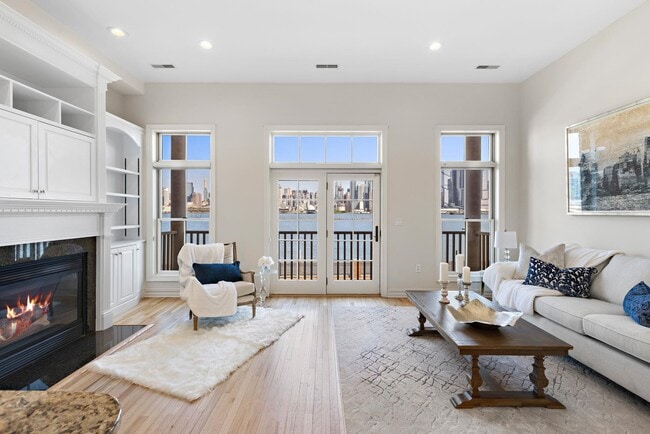Building Photo - 116 Regency Pl