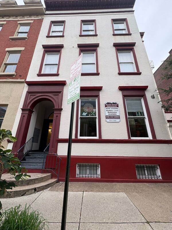 Primary Photo - 717-721 St Paul St