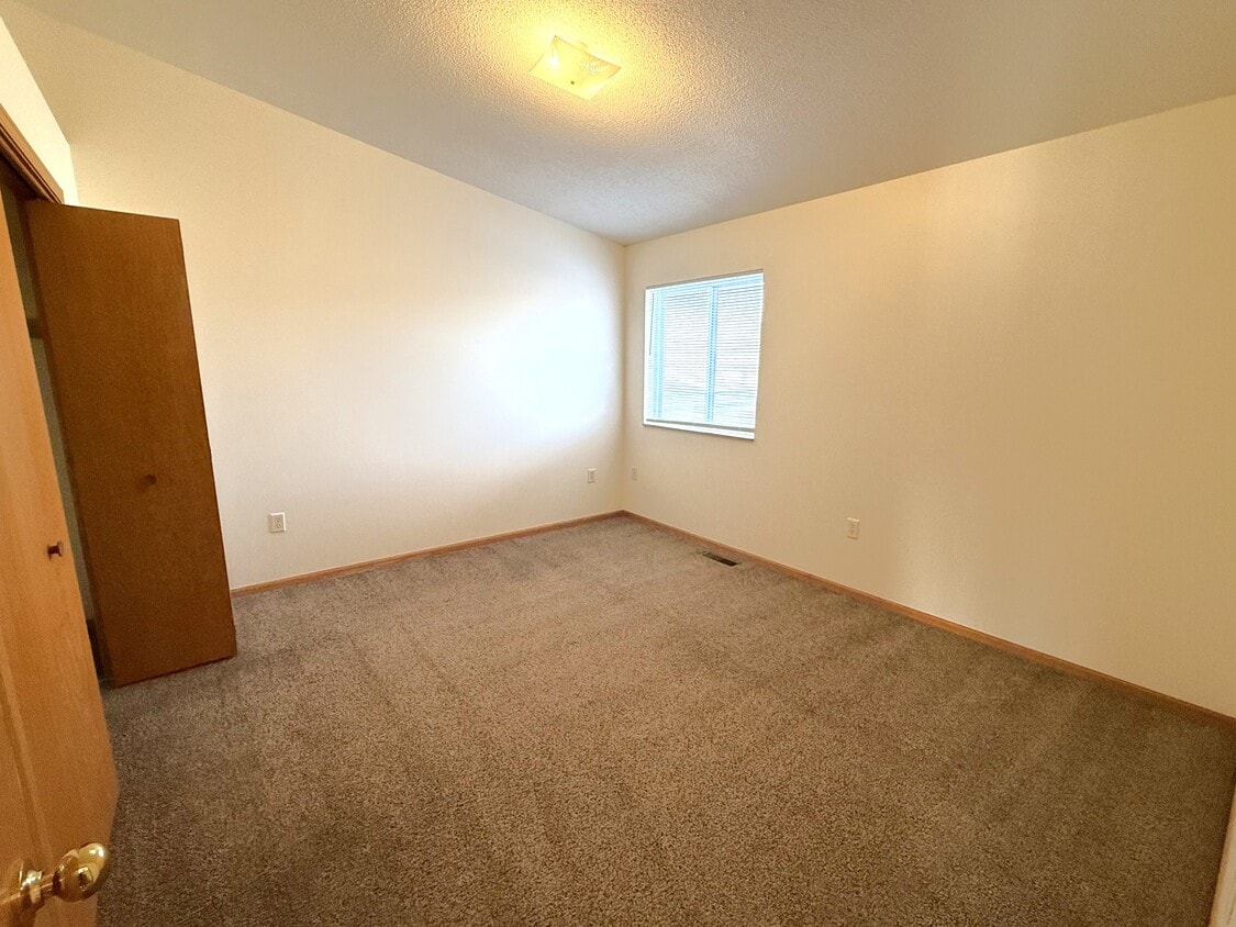Primary Photo - 310 Scheidler Rd