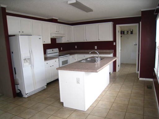 Building Photo - 129 Magnolia Gardens Dr