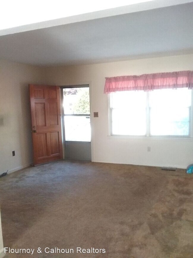 Foto del edificio - 3 br, 1 bath House - 955 Lake Rushin Drive