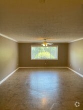 Building Photo - 115 Biscayne Dr NW