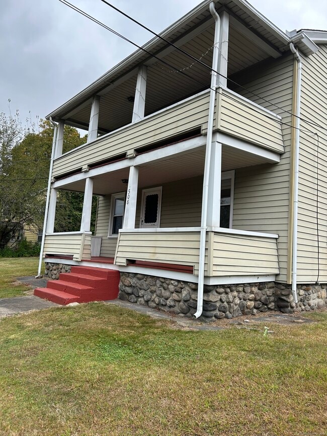 Building Photo - 508 S Main St