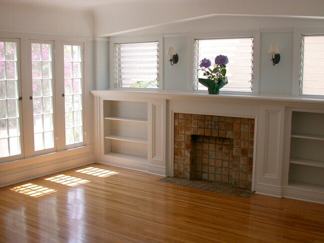 Living Room - 1241 Keniston Ave