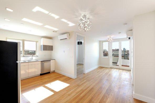 Foto principal - 183 Tompkins Ave