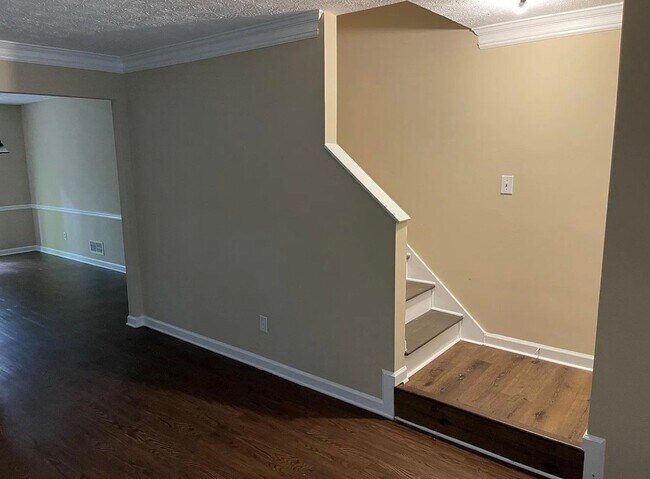Building Photo - 2931 Lexington Trace Dr
