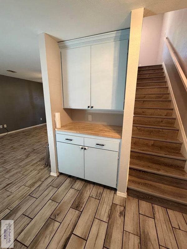 Foto del edificio - 2035 Baja Cir