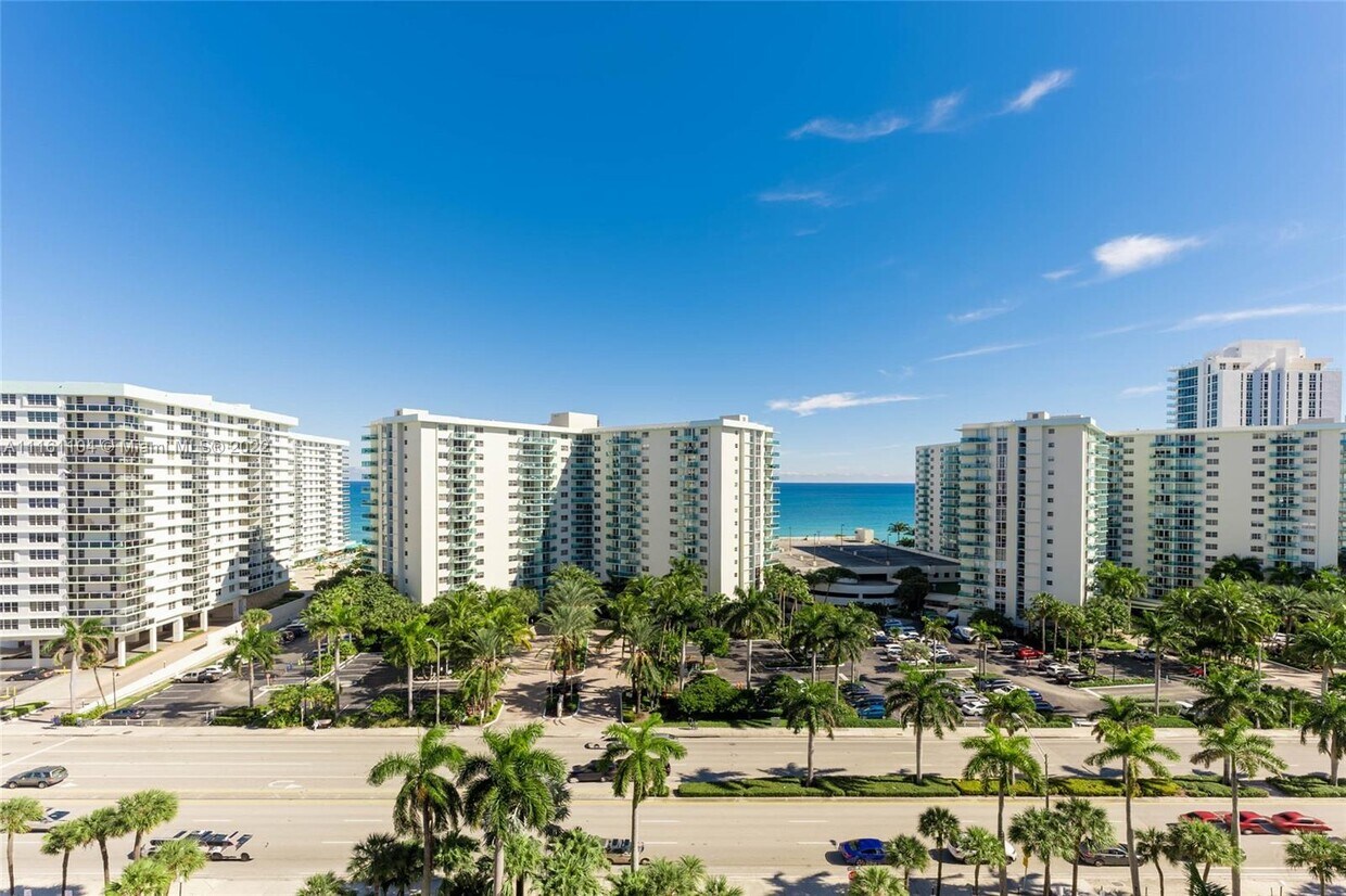 Primary Photo - 3800 S Ocean Dr