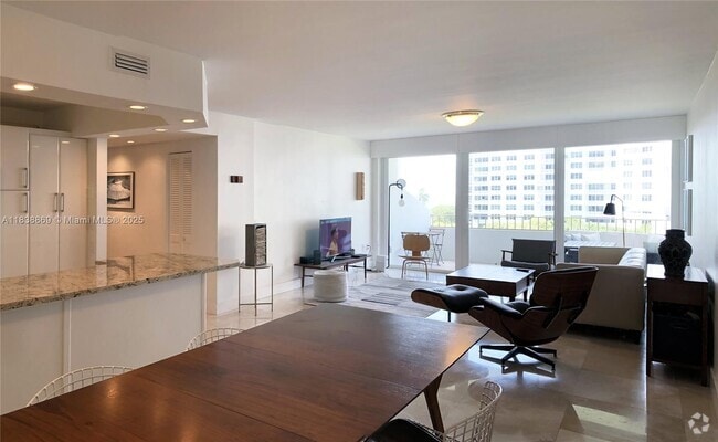 Building Photo - 177 Ocean Lane Dr