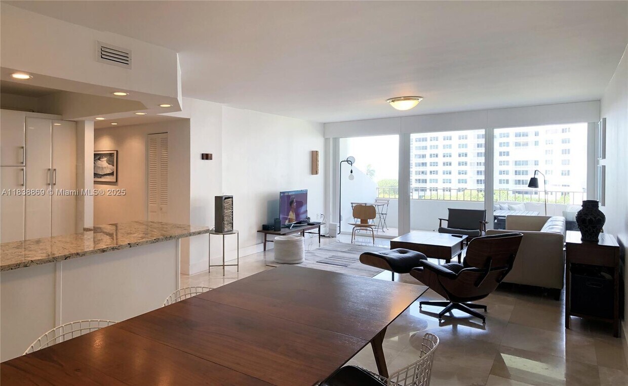 Primary Photo - 177 Ocean Lane Dr