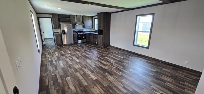 Building Photo - 605 Gallop Ct
