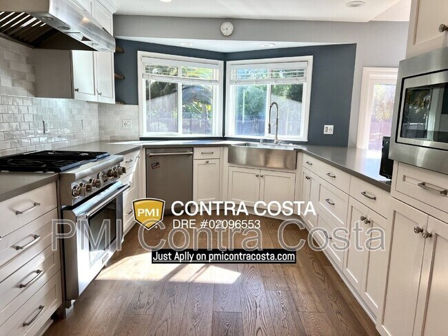 Foto del edificio - 120 Turrini Ct