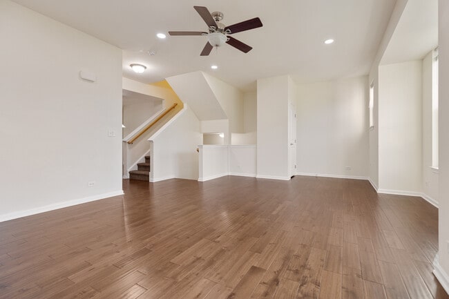 Building Photo - 3337 Kentshire Cir