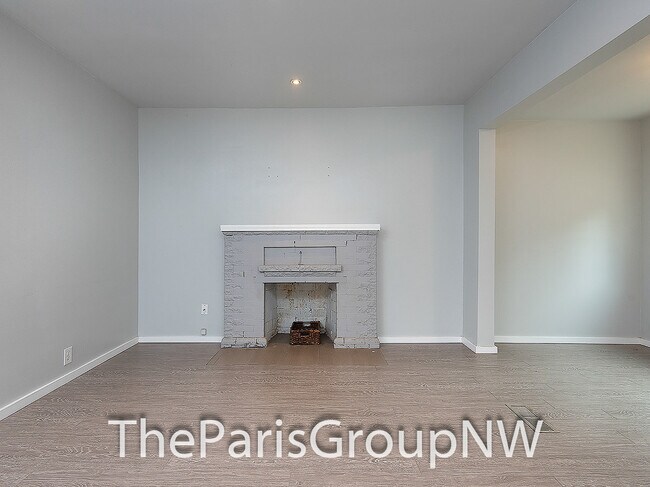 Building Photo - 5454 35th Ave SW
