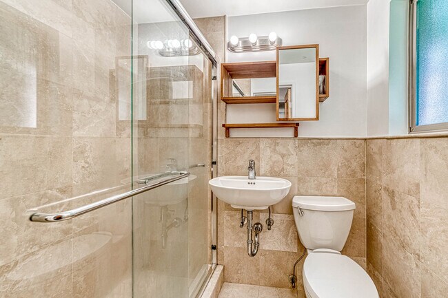 Foto del edificio - 12 Sunset Dr