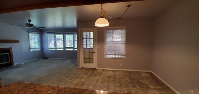 Building Photo - Beautiful 2 bed/2 bath condo in Hayden, ID...