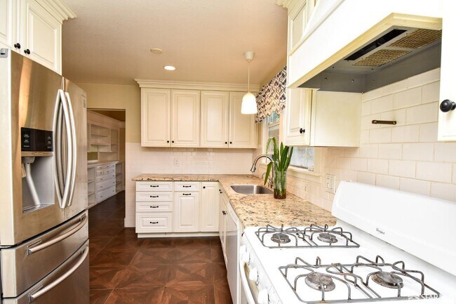 Foto del edificio - 652 65th St