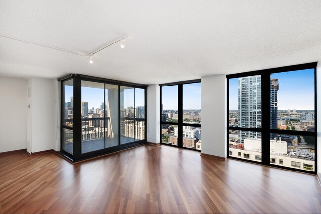 Building Photo - 1122 N Clark St