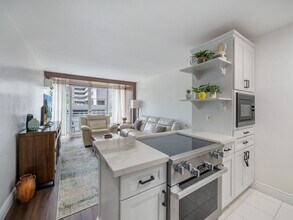 Building Photo - 445 Kaiolu St