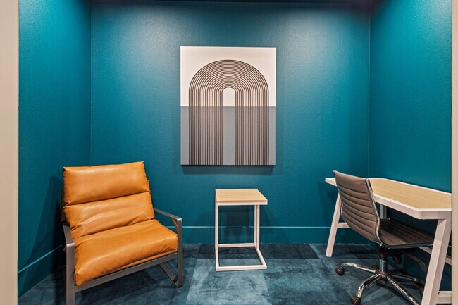 Foto del edificio - 596 W 9th St