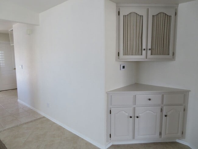 Building Photo - 2 br, 2 bath House - 2192 Camel Mesa Dr