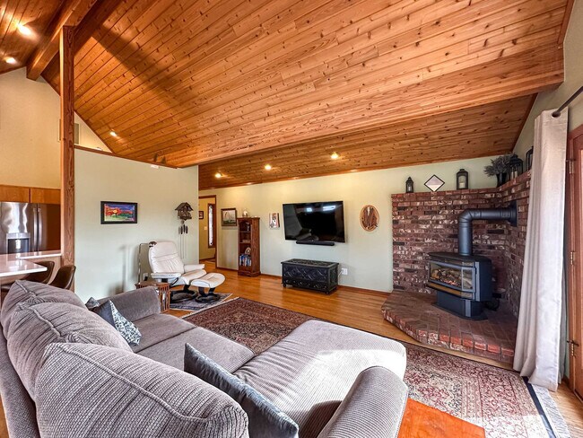 Building Photo - 122 Tyler View Pl