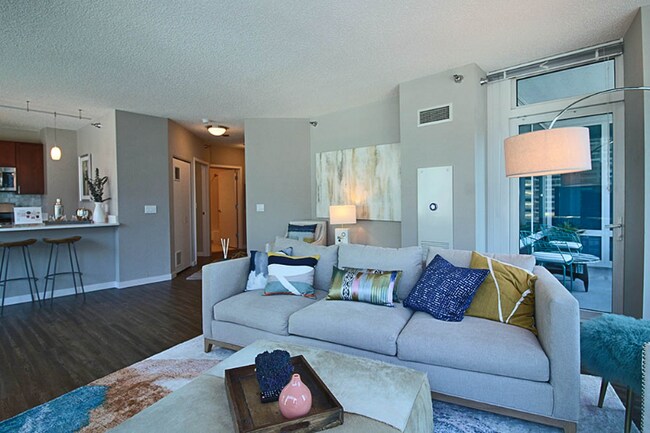 Foto del edificio - 350 E Ohio St